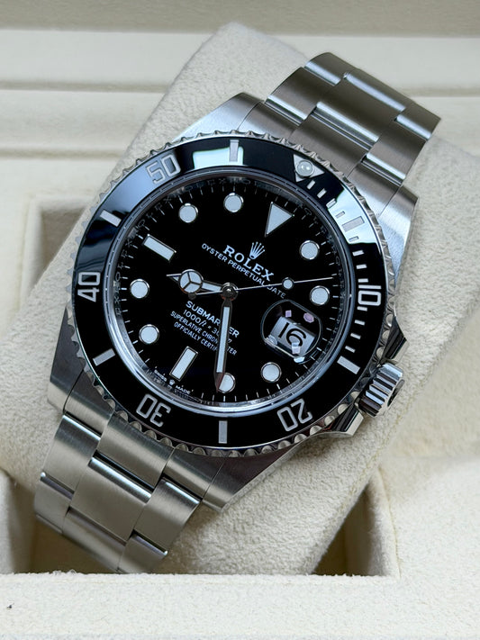 Rolex Submariner Date 126610LN / 2023 / Full Set / Sehr gut