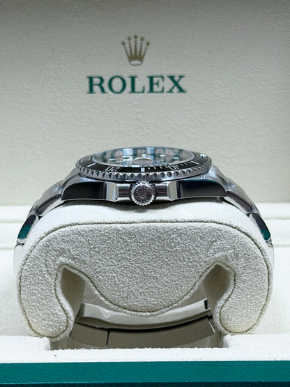 Rolex Submariner Date 126610LN / 2023 / Full Set / Sehr gut