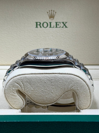 Rolex Datejust 41 126334 Schwarz / 2019 / Full Set / Top Zustand / Service 06/2026