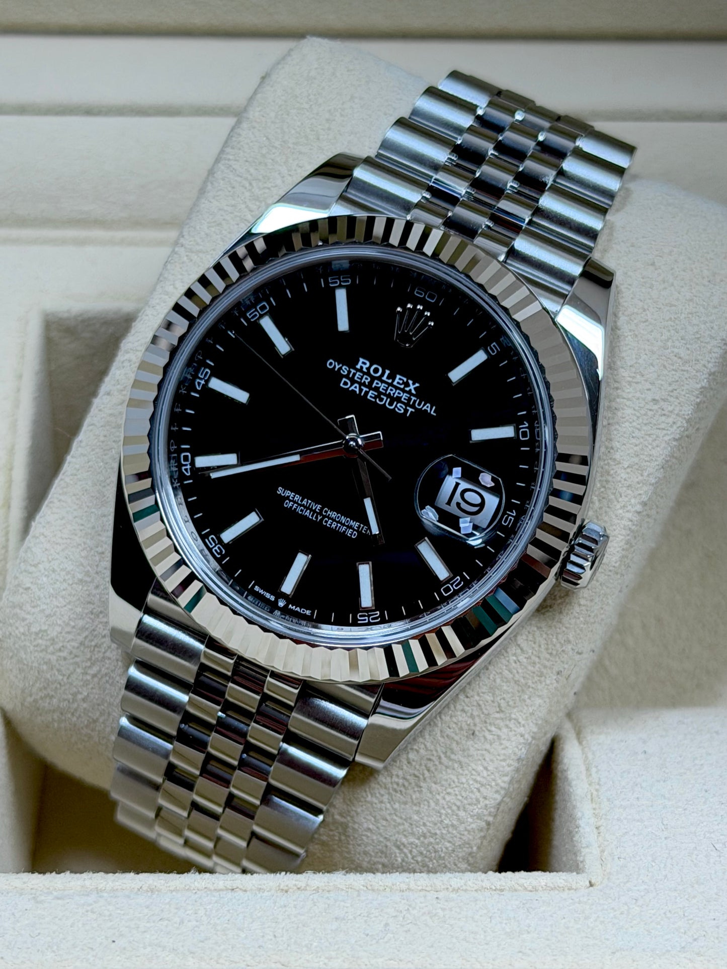 Rolex Datejust 41 126334 Schwarz / 2020 / Full Set / Top Zustand