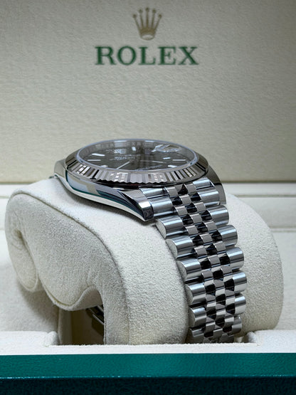 Rolex Datejust 41 126334 Schwarz / 2020 / Full Set / Top Zustand
