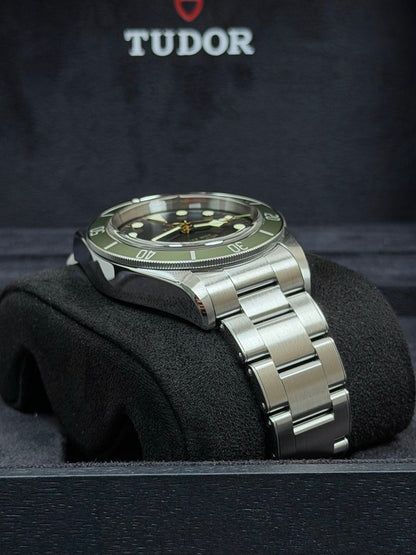 Tudor Black Bay Harrods Edition / 2022 / Full Set / Top Zustand