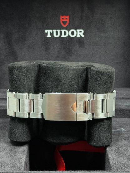 Tudor Black Bay Harrods Edition / 2022 / Full Set / Top Zustand