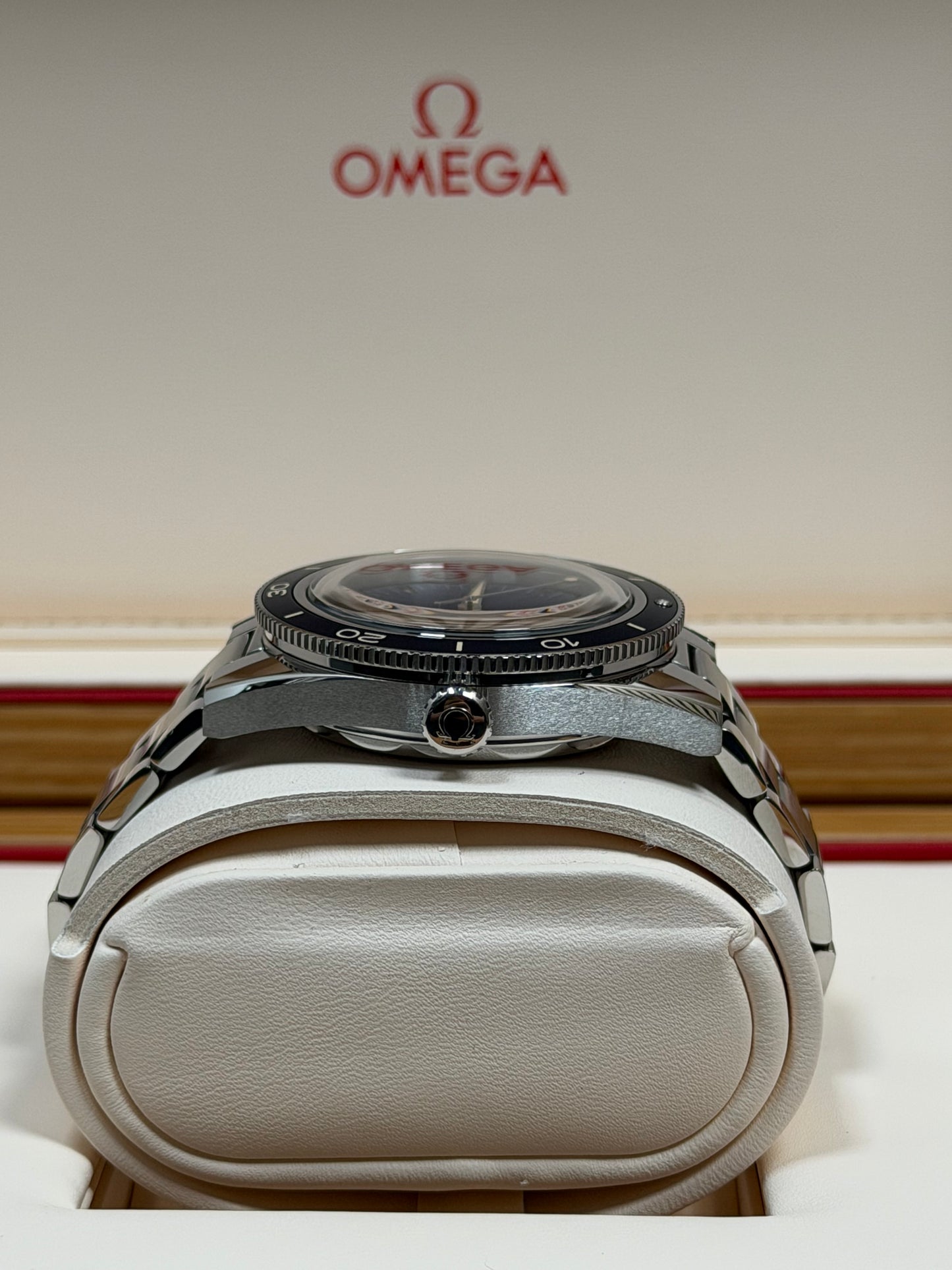Omega Seamaster 300 Blau / 2024 / Full Set / Top Zustand