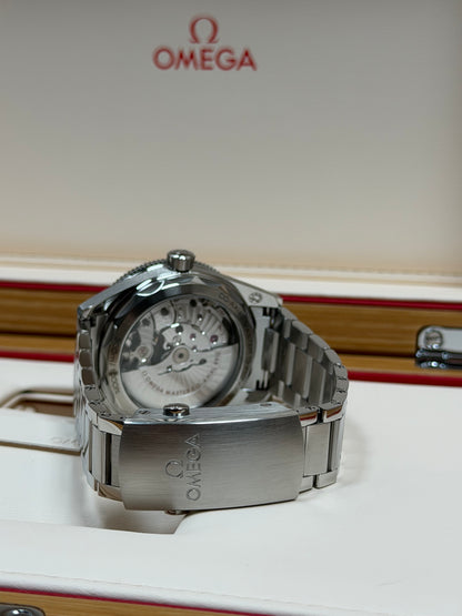 Omega Seamaster 300 Blau / 2024 / Full Set / Top Zustand