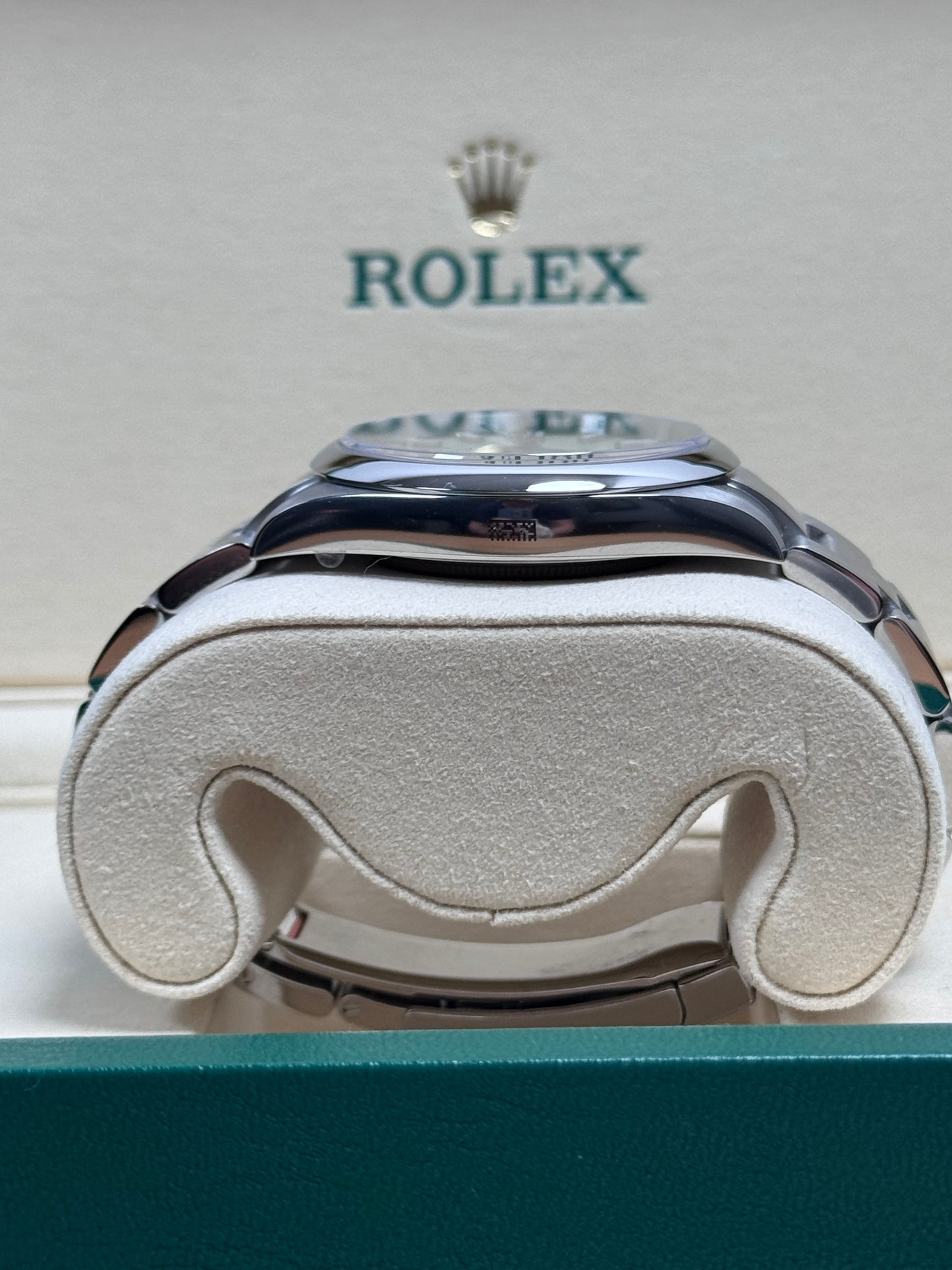 Rolex Oyster Perpetual 41 Pistachio / 2025 / Full Set / Verklebt