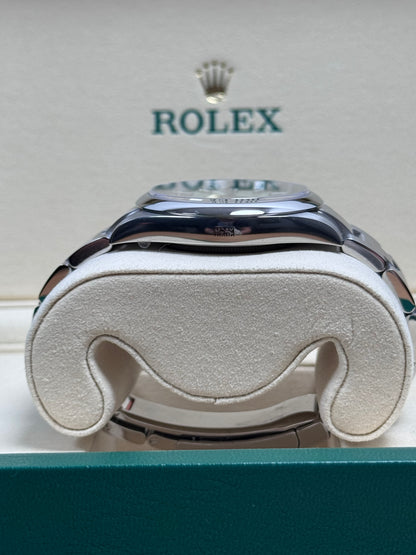 Rolex Oyster Perpetual 41 Pistachio / 2025 / Full Set / Verklebt