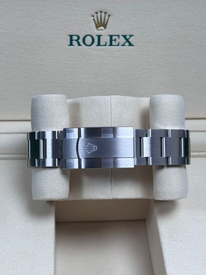 Rolex Oyster Perpetual 41 Pistachio / 2025 / Full Set / Verklebt