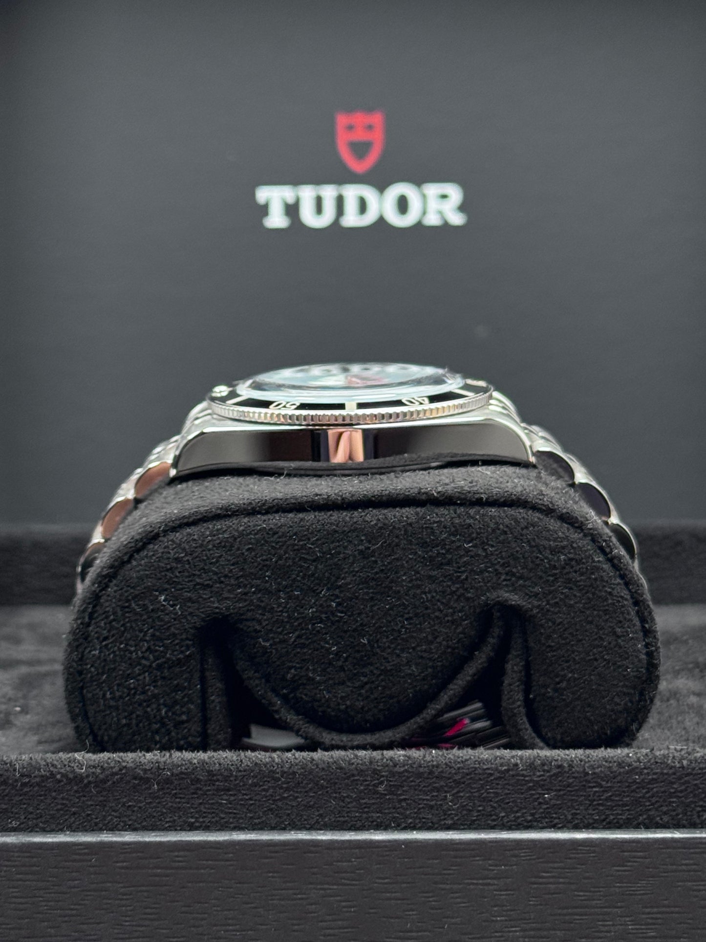 Tudor Black Bay 54 Lagoon Blue / 2025 / Full Set / Neuwertig