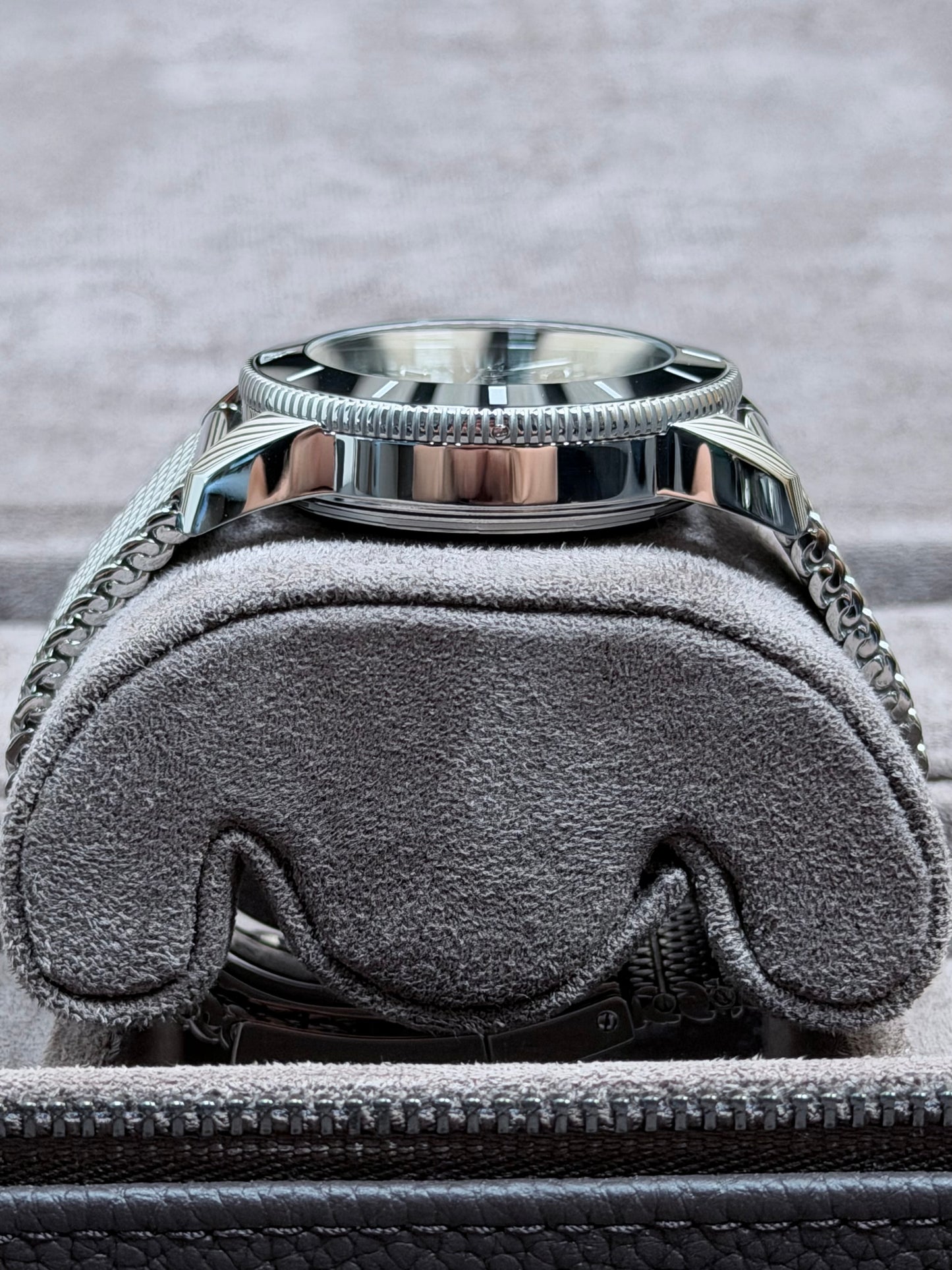 Breitling Superocean Heritage B20 42 Grün / 2025 / Full Set / Top Zustand