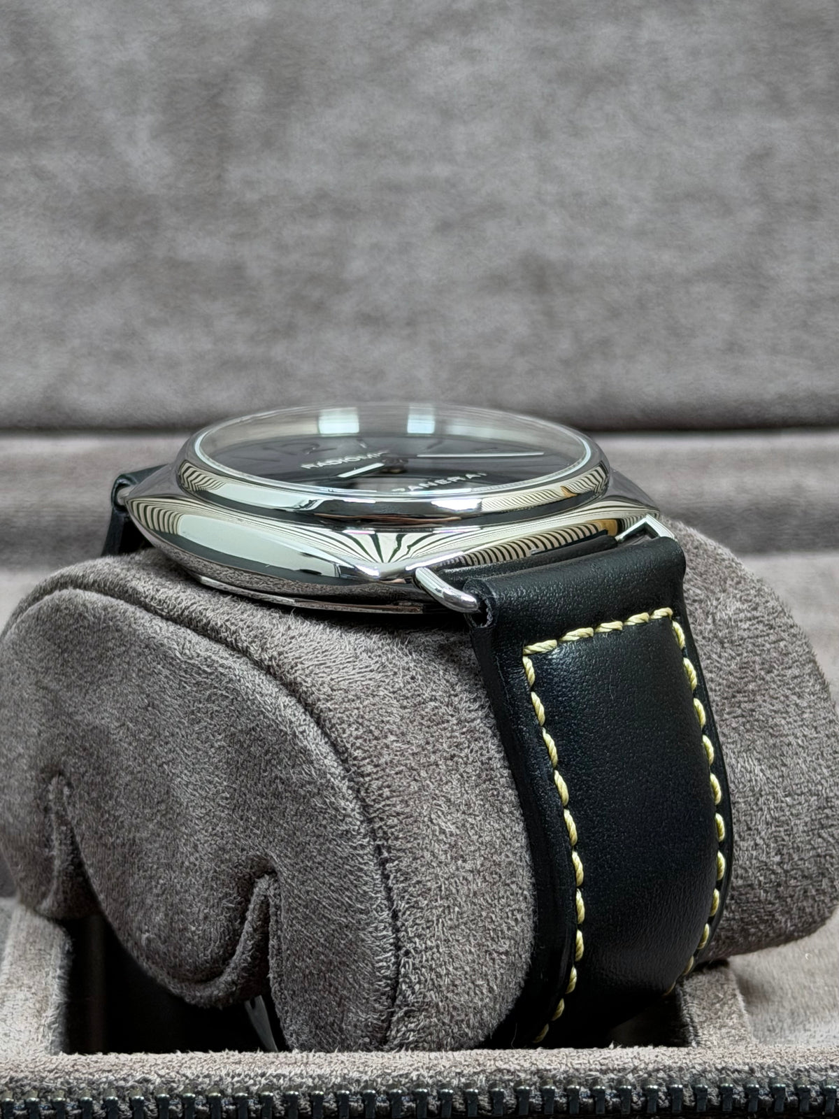 Panerai Radiomir 45mm PAM00210 / 2005 / Full Set / Sehr gut