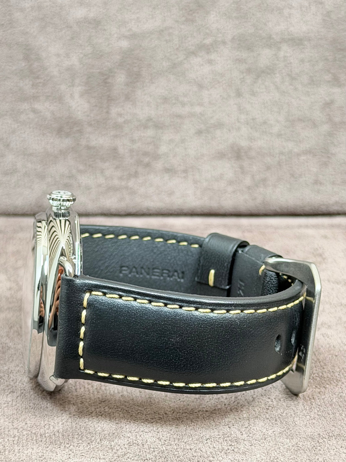 Panerai Radiomir 45mm PAM00210 / 2005 / Full Set / Sehr gut