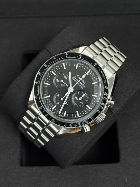 Omega Speedmaster Moonwatch Saphir / 2022 / Full Set / Sehr gut