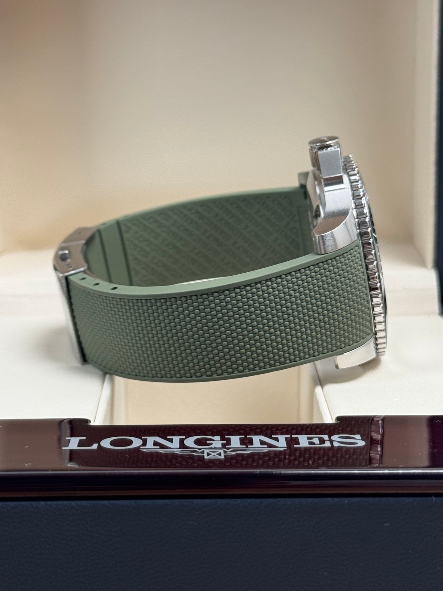 Longines Hydroconquest 43mm Grün / 2022 / Full Set / Sehr gut