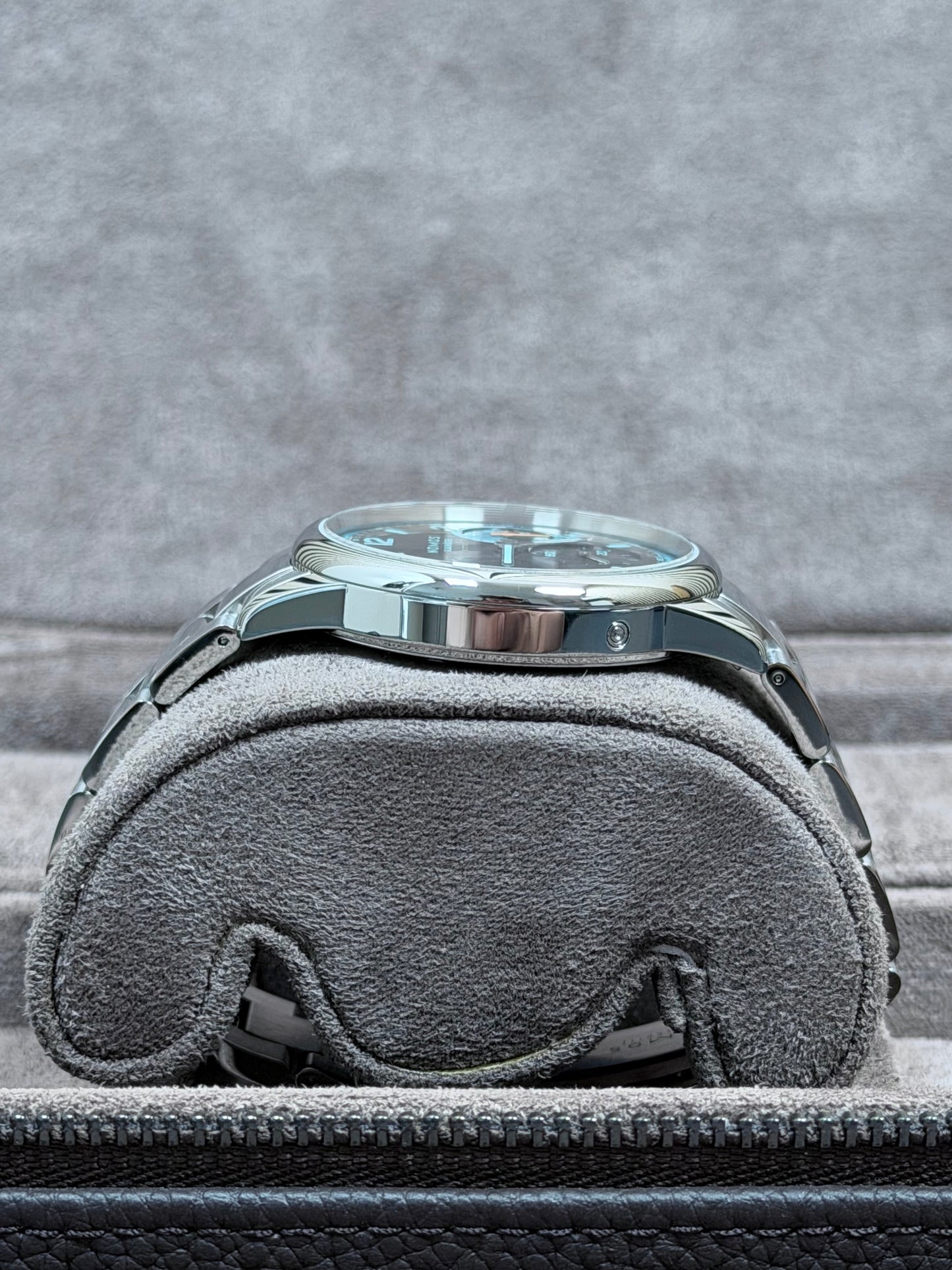 NOMOS Glashütte Club Neomatik Worldtime / 2025 / Full Set / Top Zustand