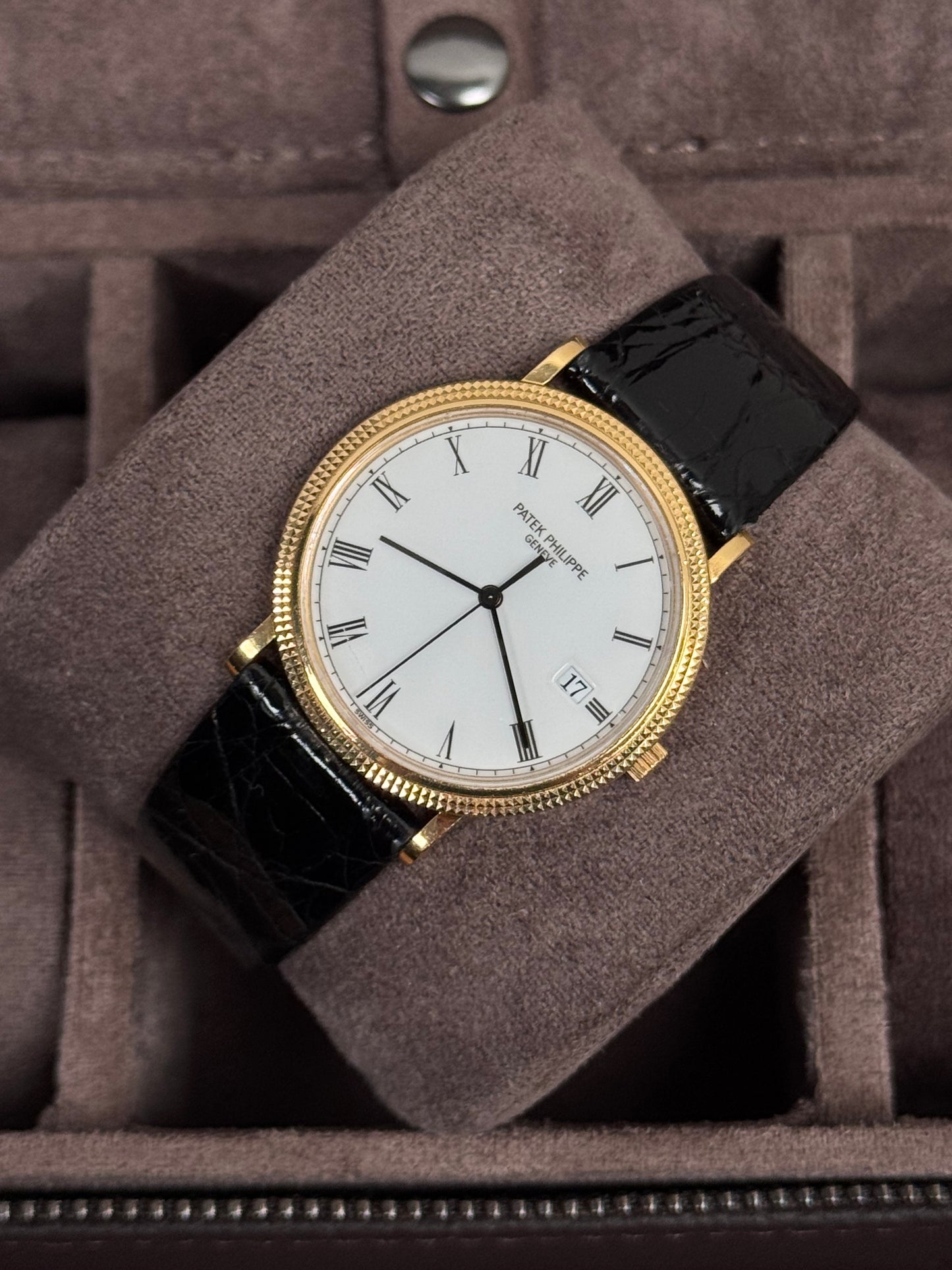Patek Philippe Calatrava 18K Gelbgold / 3944J / 33mm / Top Zustand