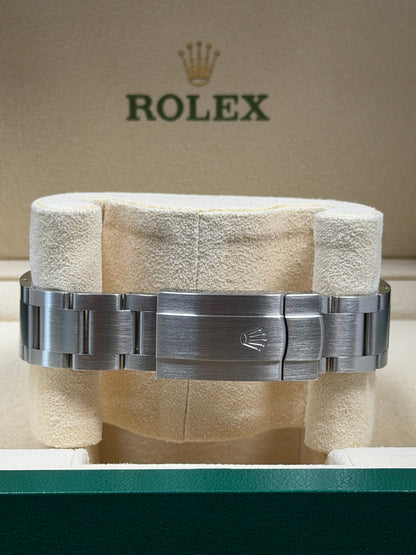 Rolex Oyster Perpetual 39 Weiß / 2017 / Full Set / Top Zustand