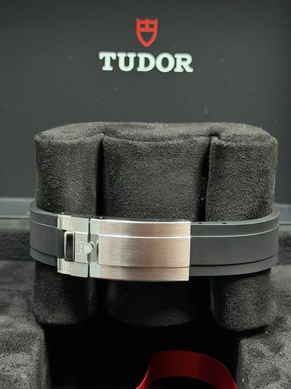 Tudor Black Bay 58 GMT / 2026 / Full Set / Sehr gut