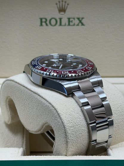 Rolex GMT Master 2 "Pepsi" 126710BLRO / 2024 / Full Set / Neuwertig
