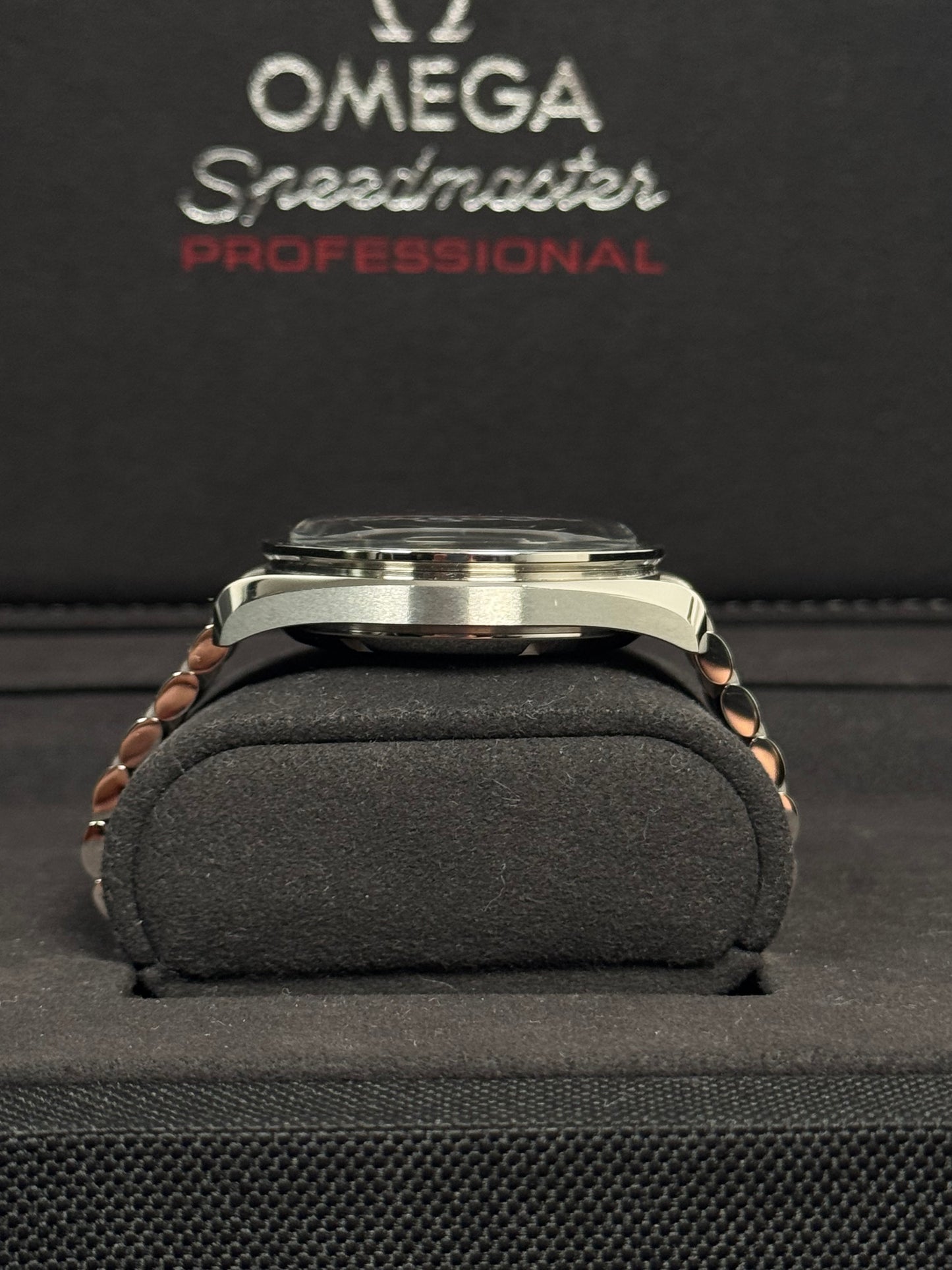 Omega Speedmaster Moonwatch Professional / 2024 / Full Set / Neuwertig