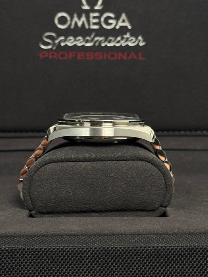 Omega Speedmaster Moonwatch Professional / 2024 / Full Set / Neuwertig