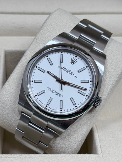 Rolex Oyster Perpetual 39 Weiß / 2019 / Full Set / Top Zustand