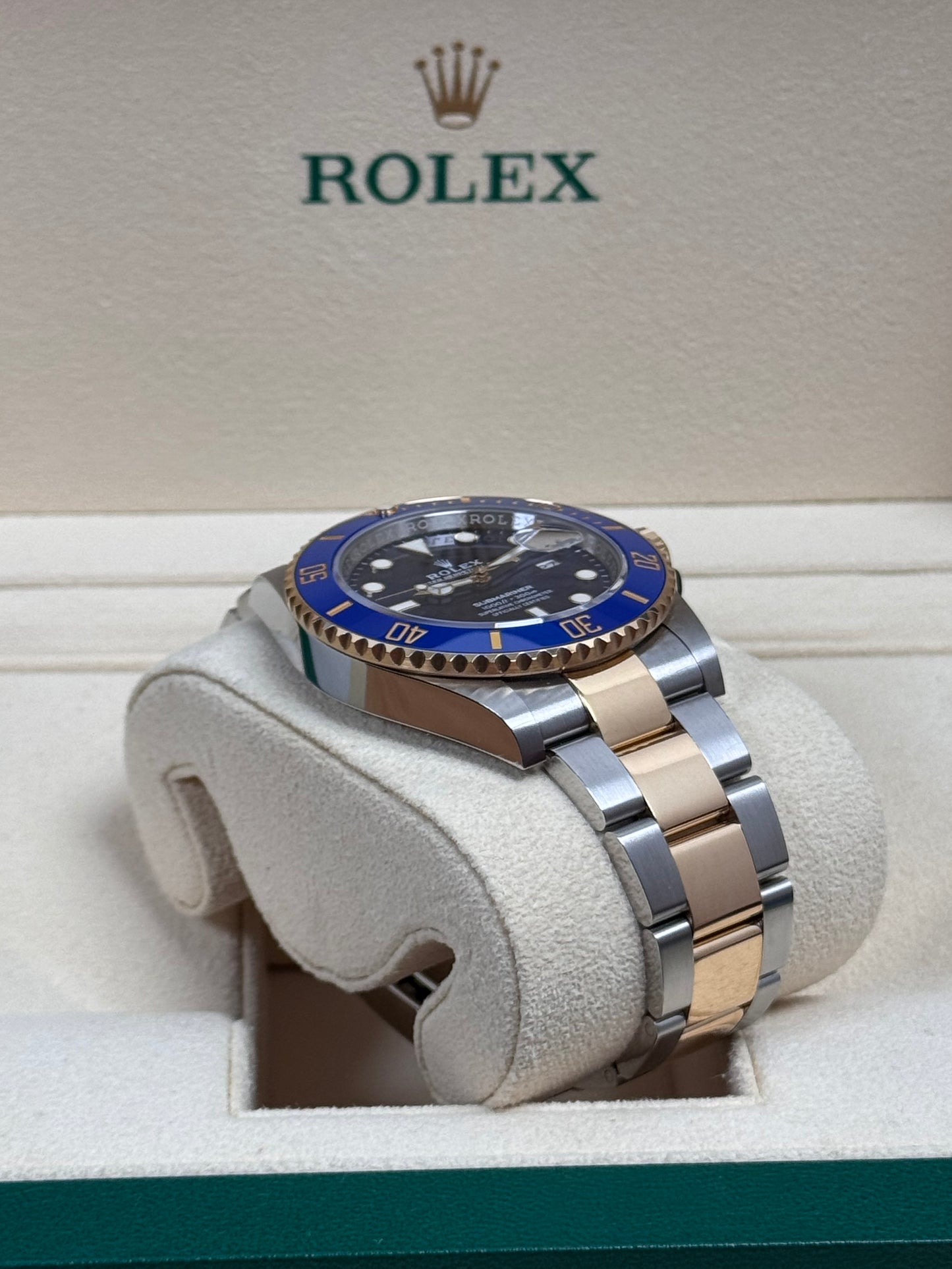 Rolex Submariner Date 41 126613LB "Bluesy"/ 2023 / Full Set / Sehr gut