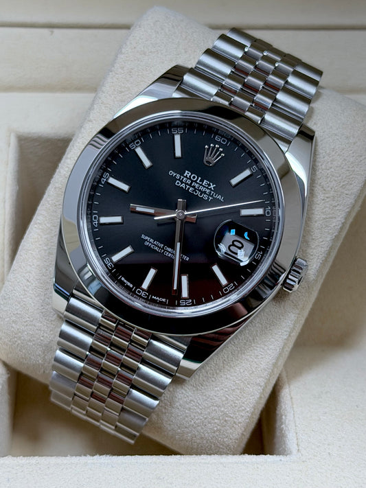 Rolex Datejust 41 126300 Schwarz / 2018 / Full Set / Sehr gut