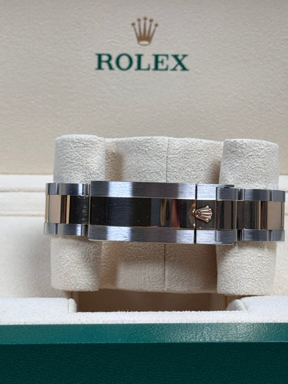 Rolex Submariner Date 41 126613LB "Bluesy"/ 2023 / Full Set / Sehr gut