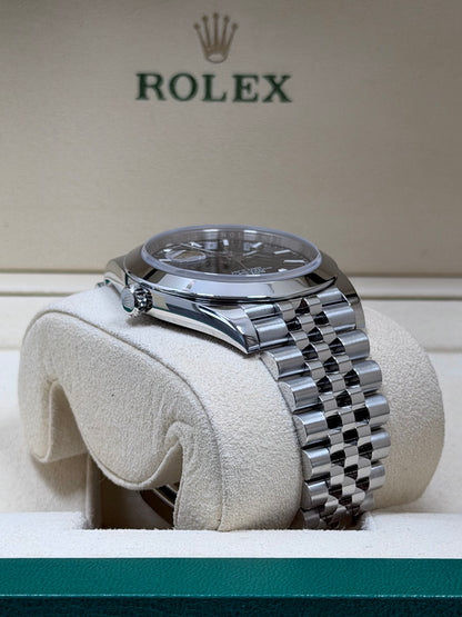 Rolex Datejust 41 126300 Schwarz / 2018 / Full Set / Sehr gut