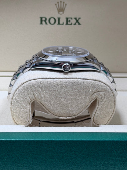 Rolex Datejust 41 126300 Schwarz / 2018 / Full Set / Sehr gut