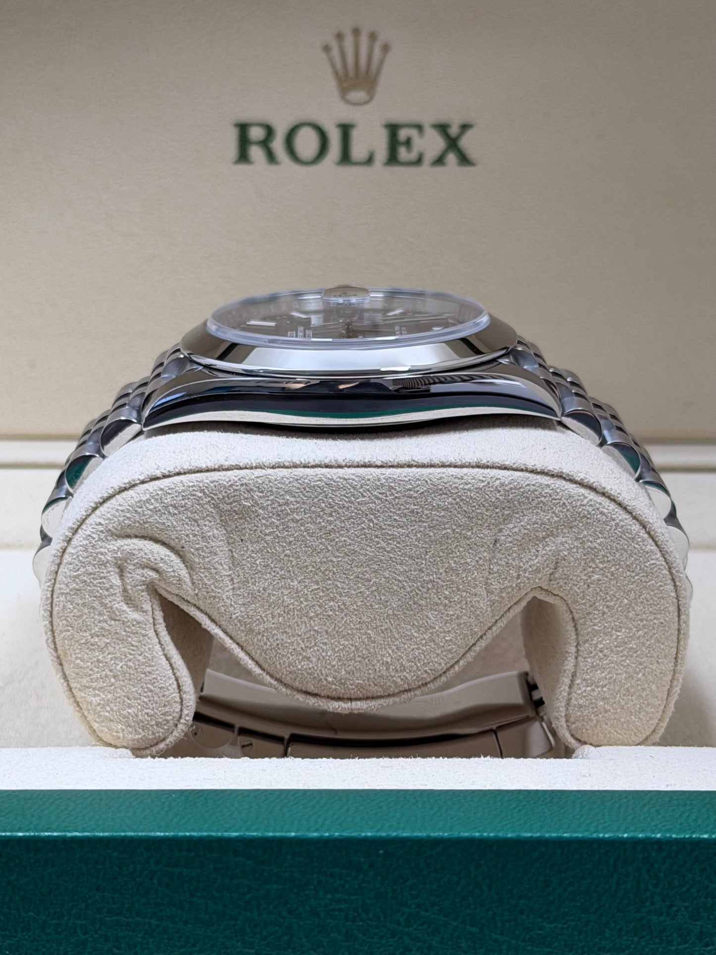 Rolex Datejust 41 126300 Schwarz / 2018 / Full Set / Sehr gut