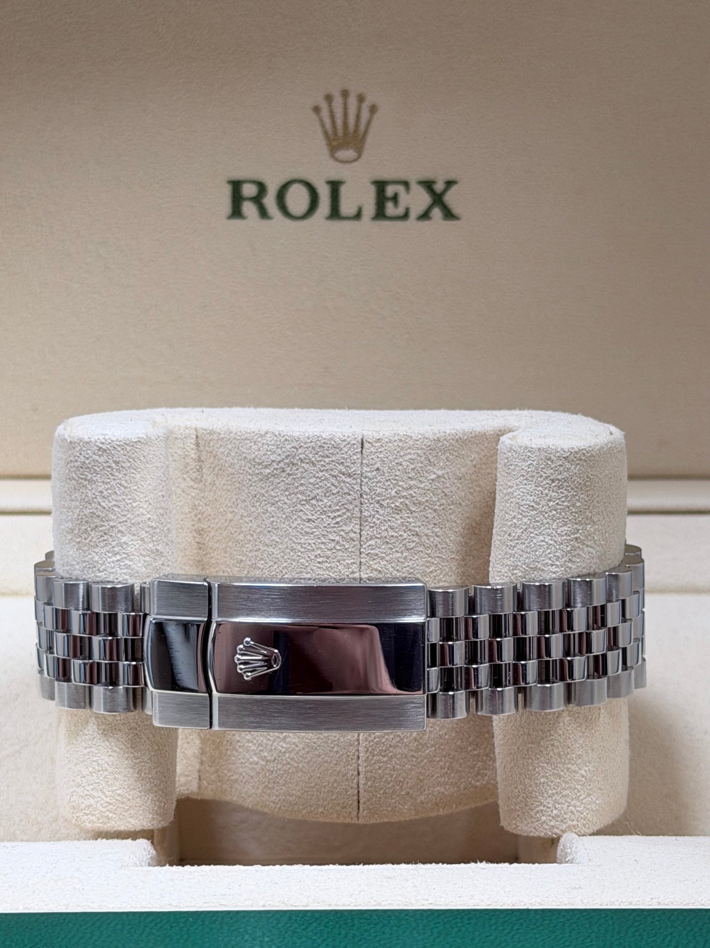 Rolex Datejust 41 126300 Schwarz / 2018 / Full Set / Sehr gut