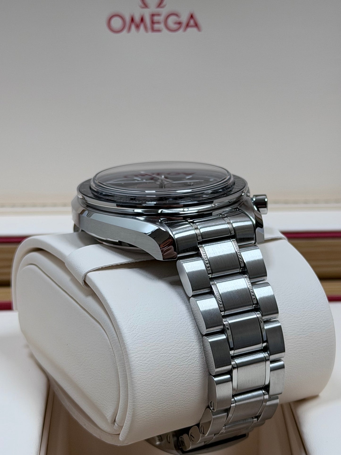 Omega Speedmaster Mondphase / 2025 / Full Set / Neuwertig