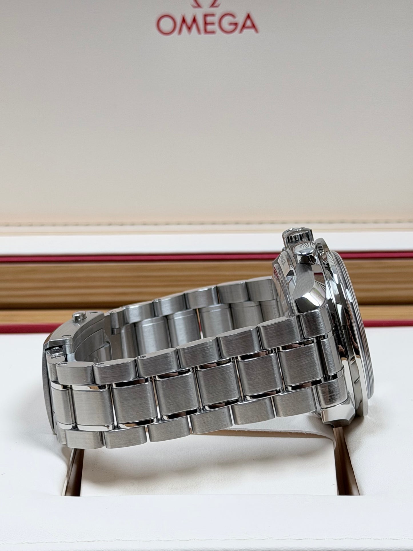 Omega Speedmaster Mondphase / 2025 / Full Set / Neuwertig
