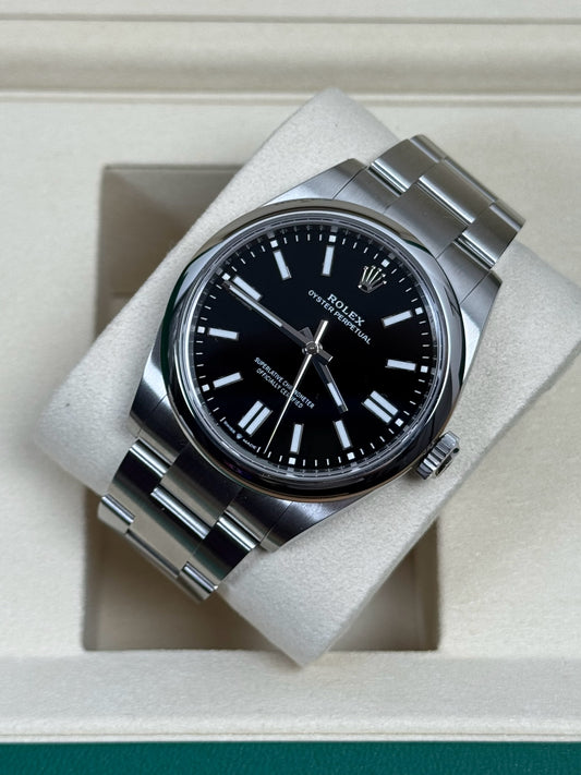 Rolex Oyster Perpetual 41 Schwarz 134300 / 2025 / Full Set / Ungetragen