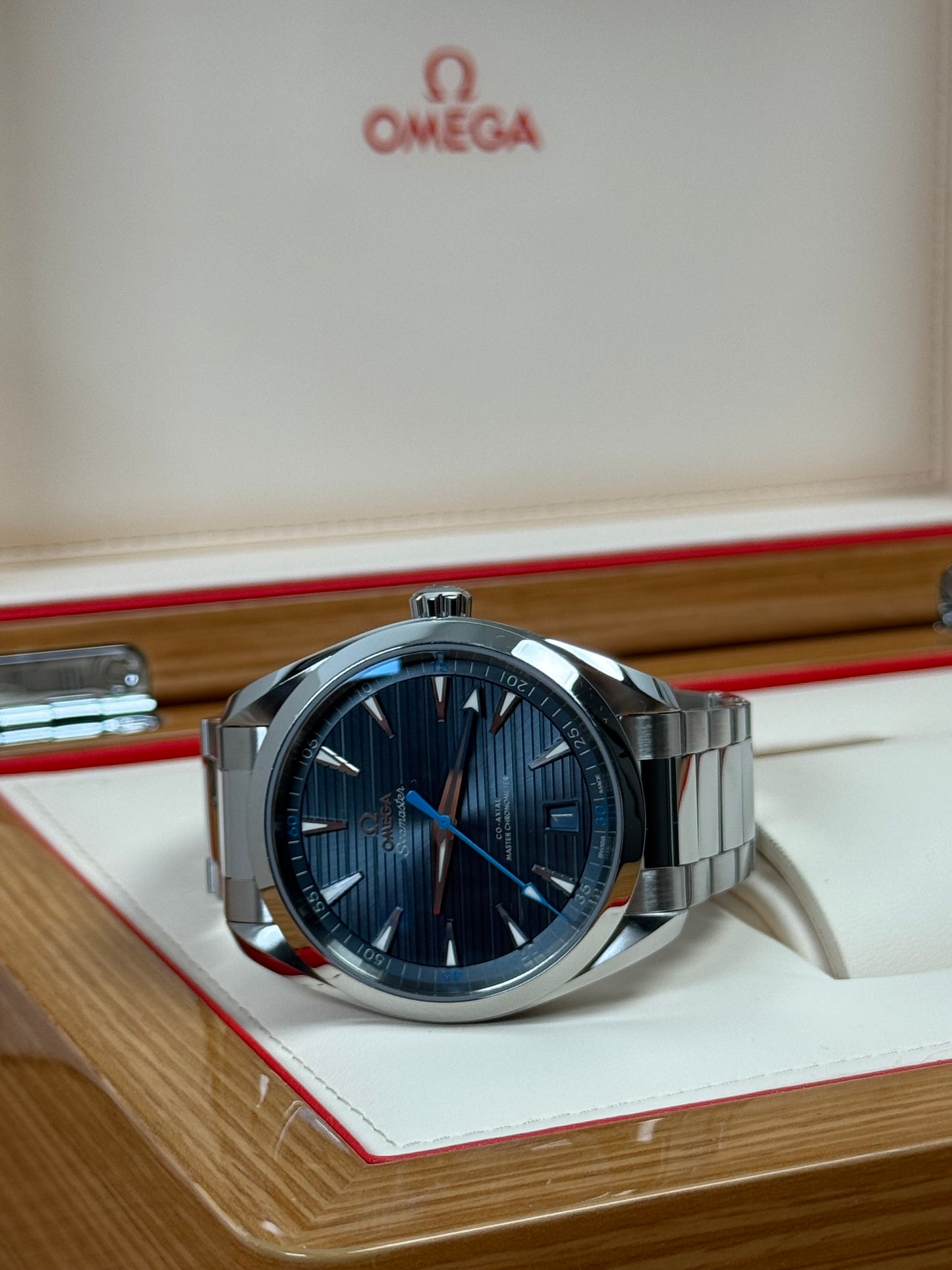 Omega Seamaster Aqua Terra 150M / 2021 / Full Set / Top Zustand