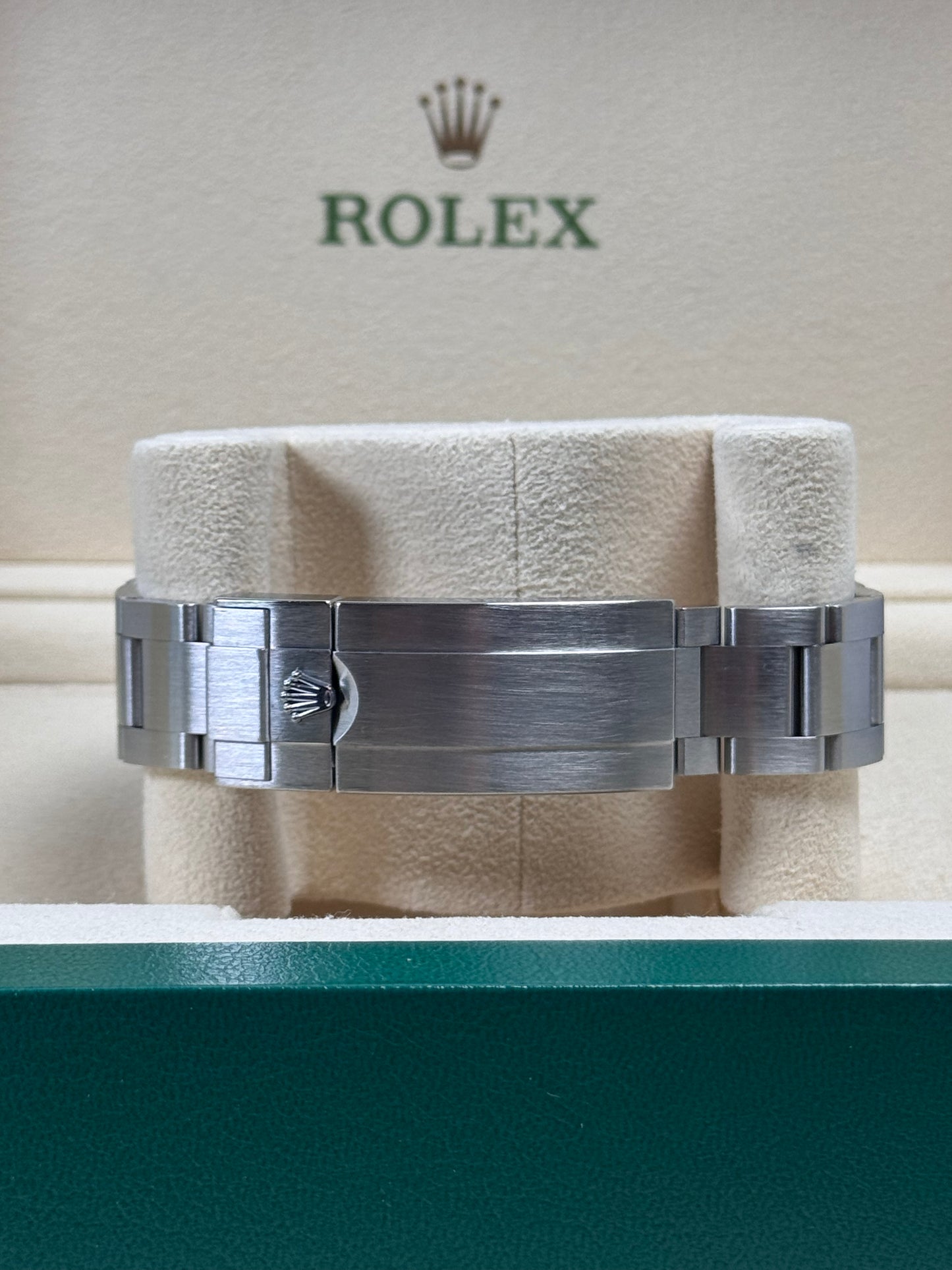 Rolex Submariner Date 126610LV "Starbucks" MK2 / 2023 / Full Set / Top Zustand