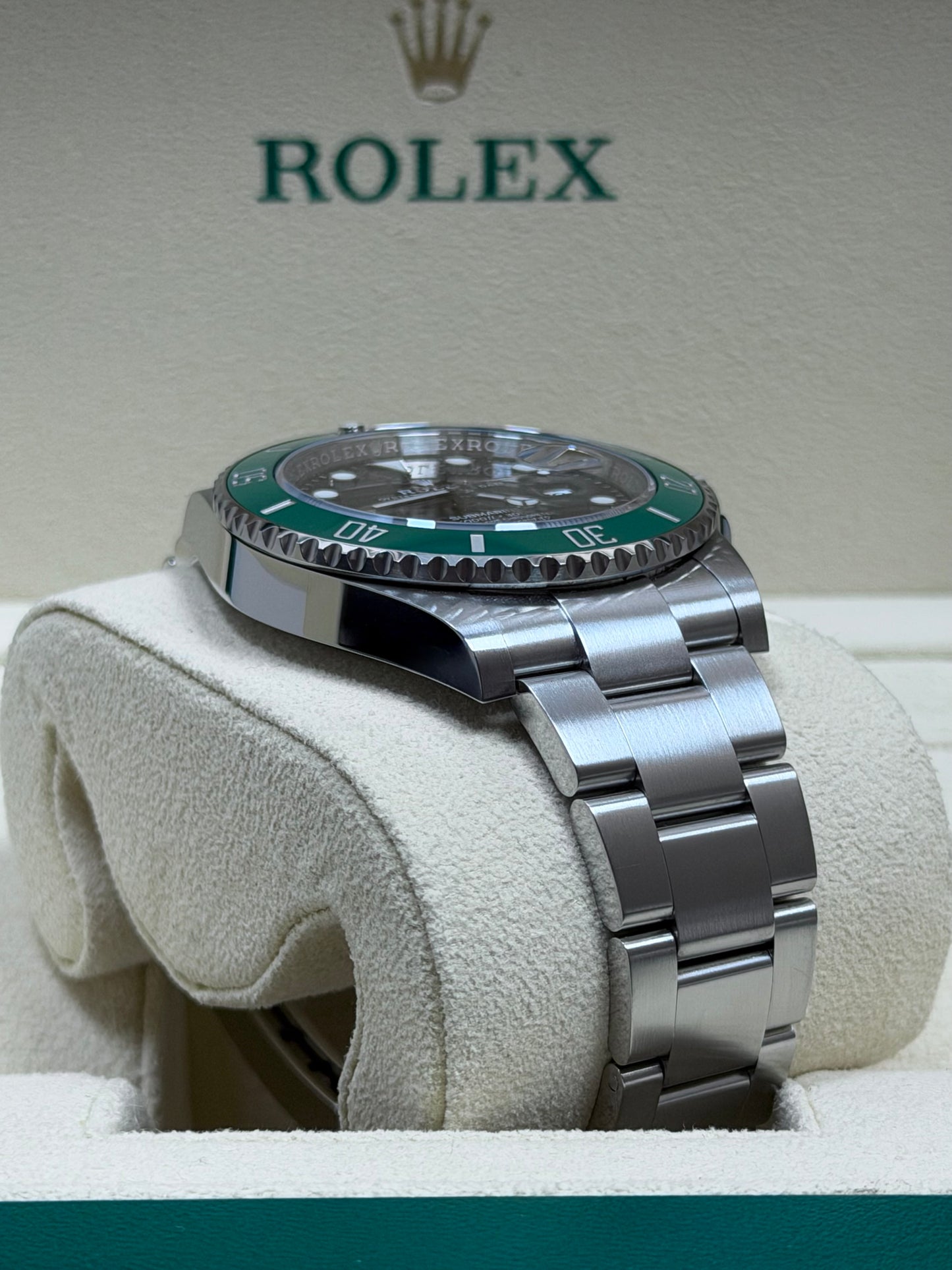 Rolex Submariner Date Starbucks MK1 126610LV / 2023 / Full Set / Top Zustand