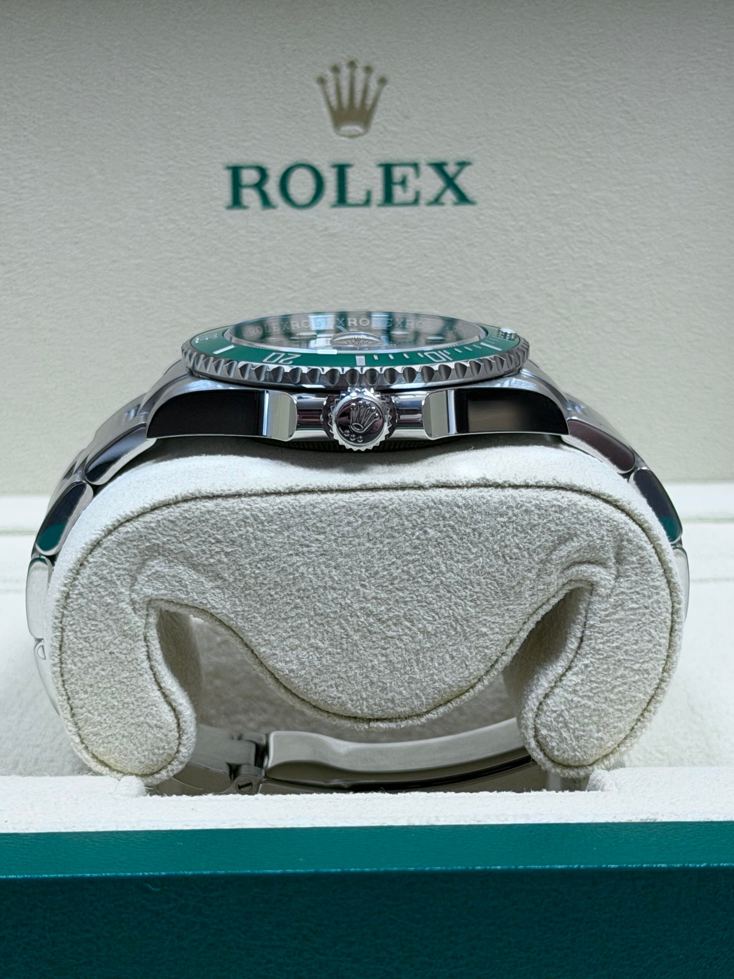 Rolex Submariner Date Starbucks MK1 126610LV / 2023 / Full Set / Top Zustand