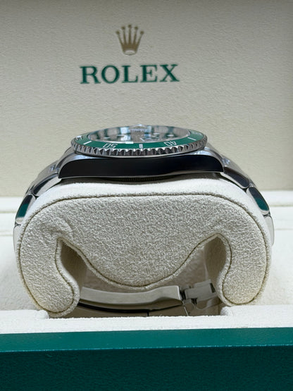 Rolex Submariner Date Starbucks MK1 126610LV / 2023 / Full Set / Top Zustand
