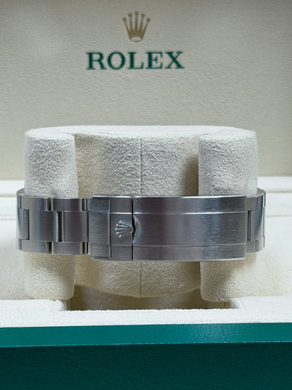 Rolex Submariner Date Starbucks MK1 126610LV / 2023 / Full Set / Top Zustand