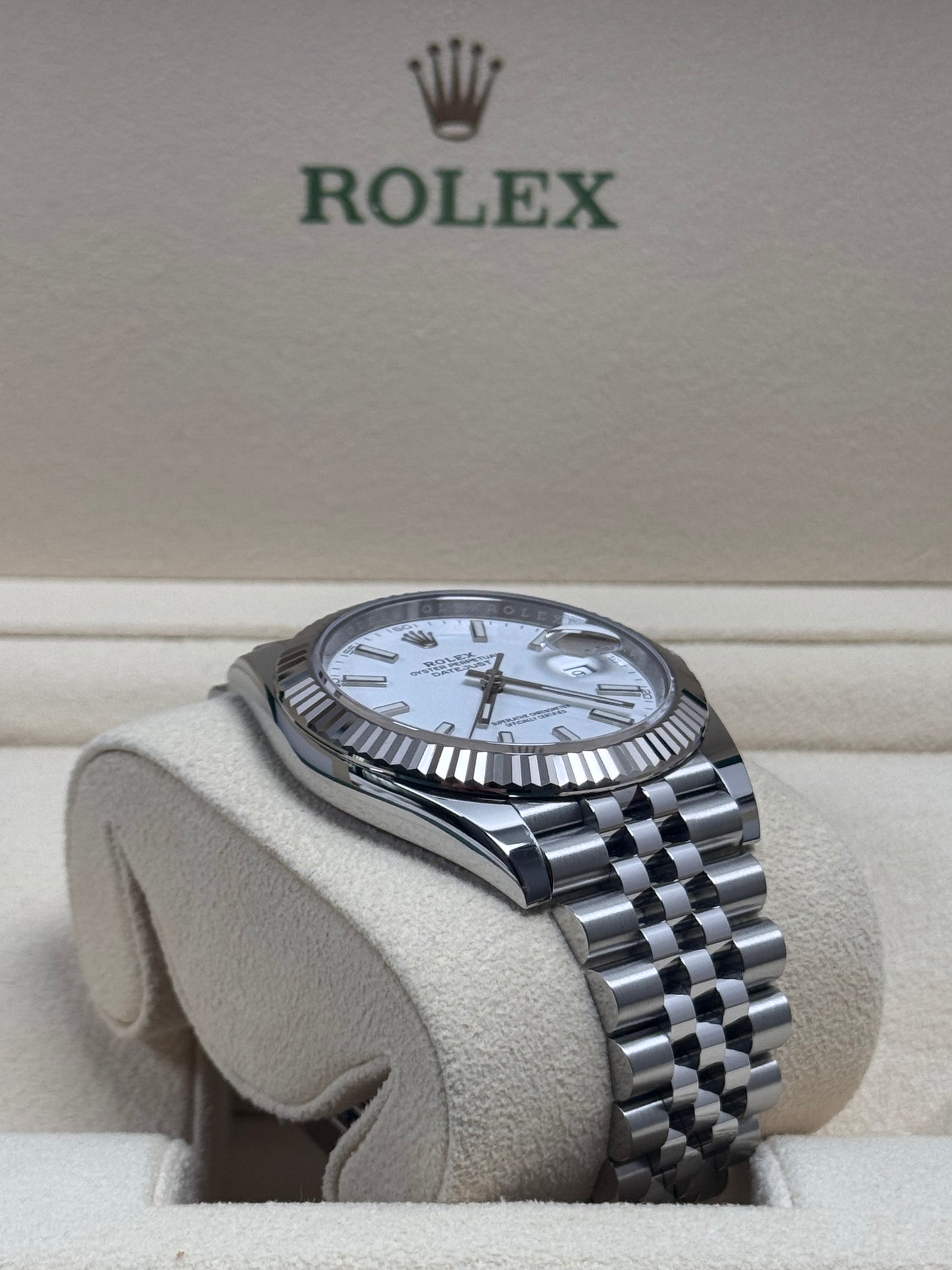 Rolex Datejust 41 126334 Weiß / 2023 / Full Set / Neuwertig