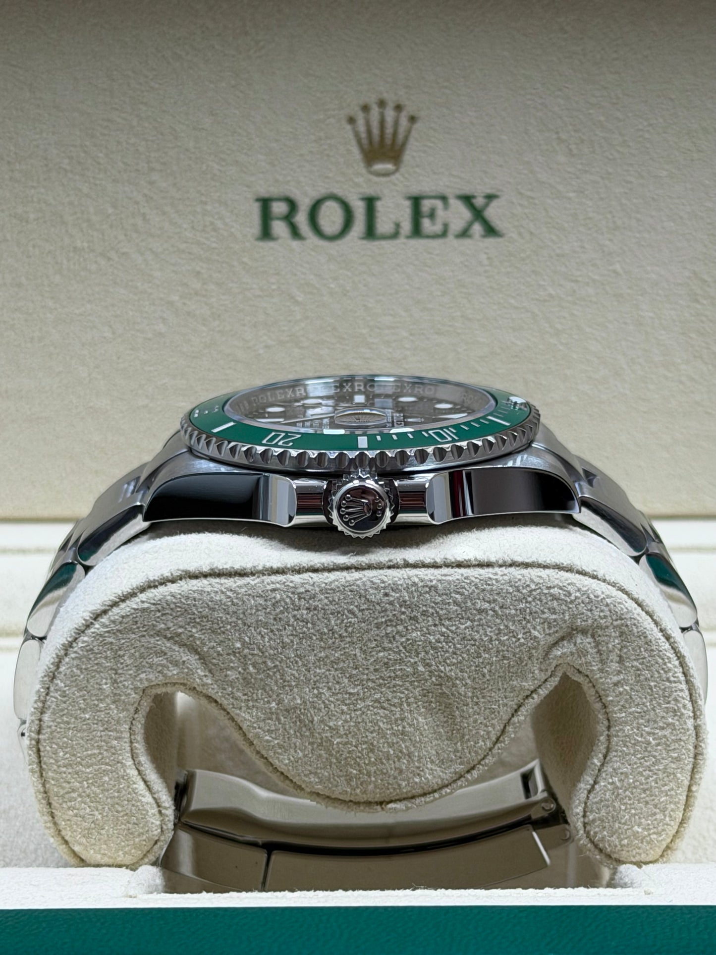 Rolex Submariner Date Starbucks MK1 126610LV / 2021 / Full Set / Top Zustand