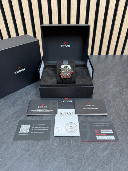 Tudor Black Bay 58 GMT / 2025 / Full Set / Top Zustand