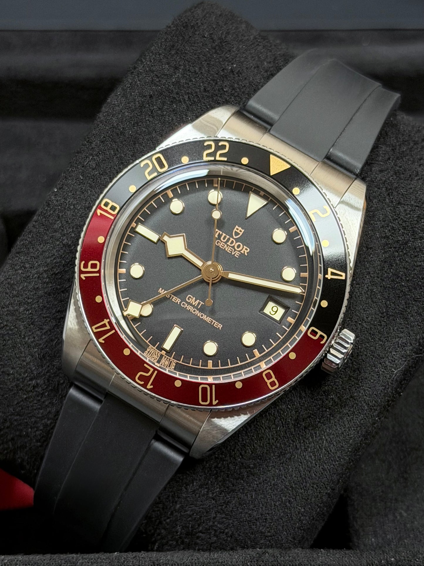 Tudor Black Bay 58 GMT / 2025 / Full Set / Top Zustand