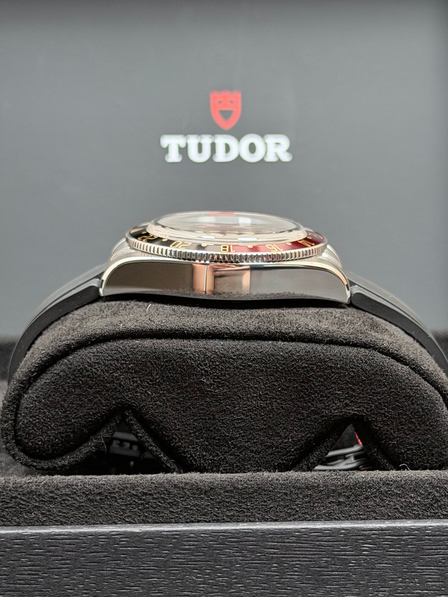 Tudor Black Bay 58 GMT / 2025 / Full Set / Top Zustand