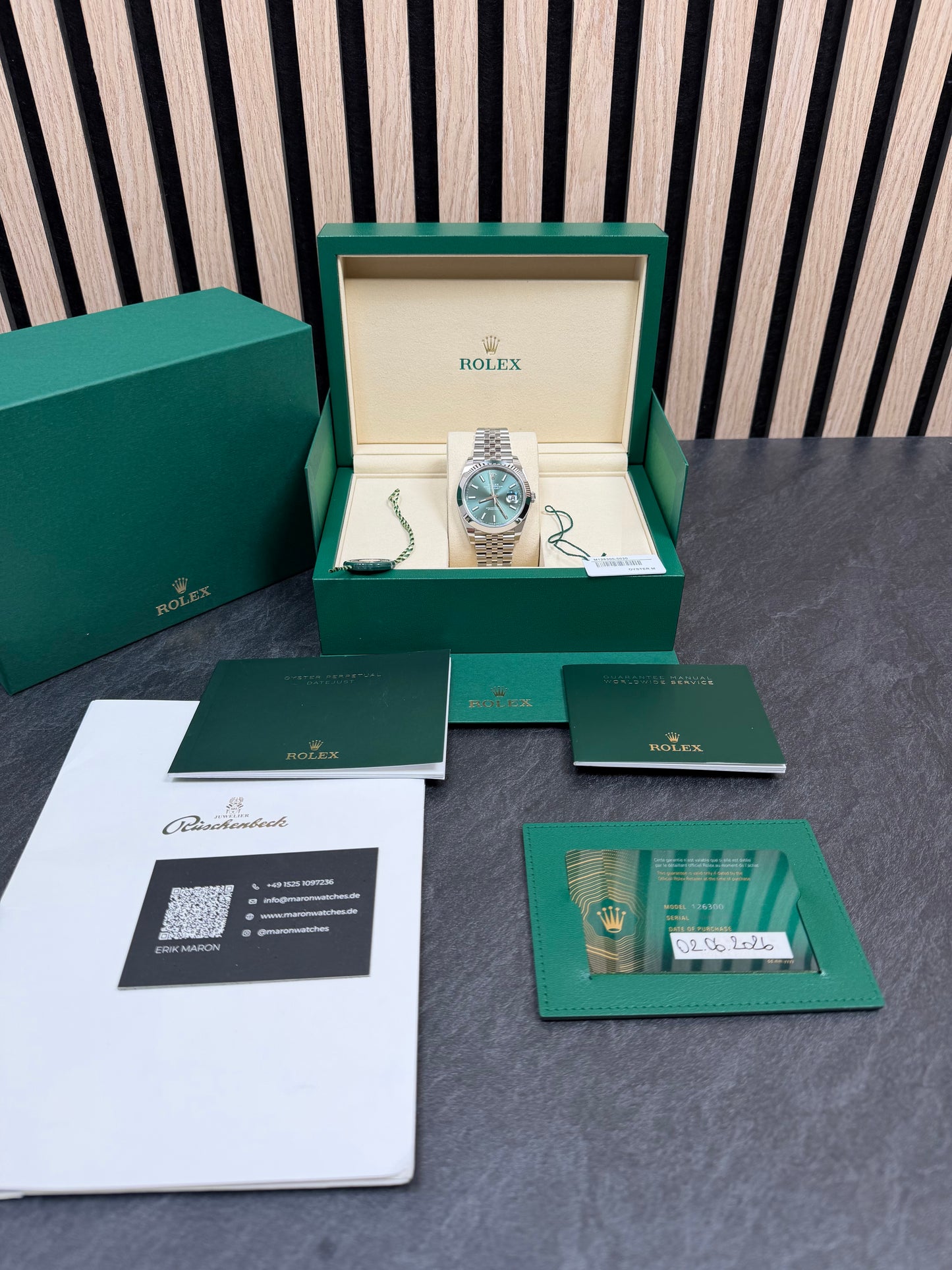 Rolex Datejust 41 126300 Mintgrün / 2026 / Full Set / Ungetragen