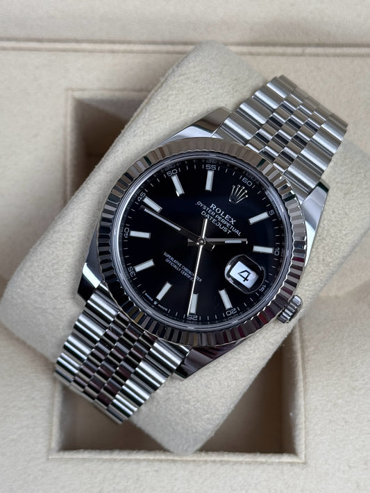 Rolex Datejust 41 126334 Schwarz / 2020 / Full Set / Top Zustand