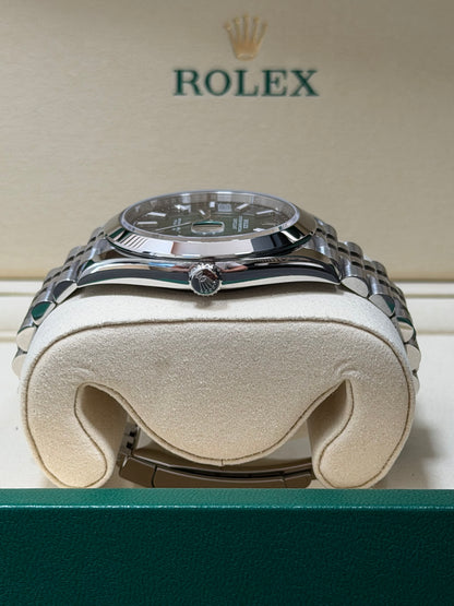 Rolex Datejust 41 126300 Grün Ombré/ 2026 / Full Set / Ungetragen
